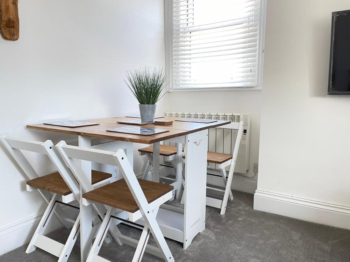 Light Airy 3 Bed Town Cntr Flat 700M To The Beach Bournemouth Eksteriør bilde