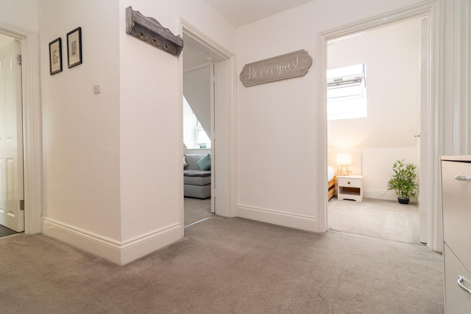 Light Airy 3 Bed Town Cntr Flat 700M To The Beach Bournemouth Eksteriør bilde