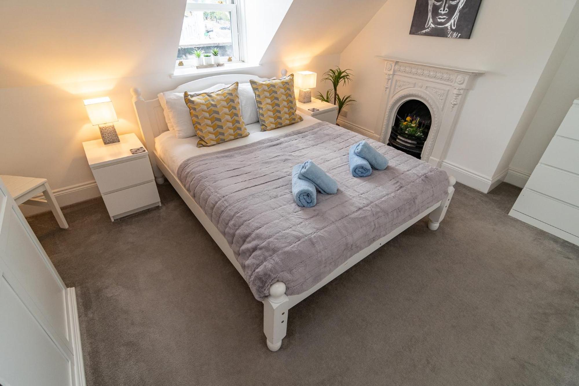 Light Airy 3 Bed Town Cntr Flat 700M To The Beach Bournemouth Eksteriør bilde