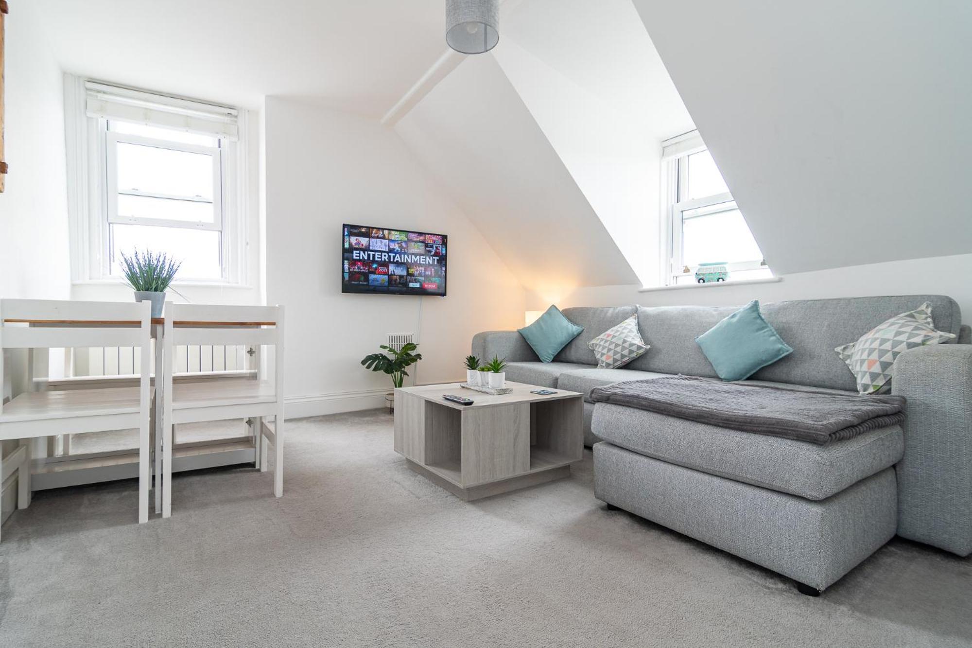 Light Airy 3 Bed Town Cntr Flat 700M To The Beach Bournemouth Eksteriør bilde