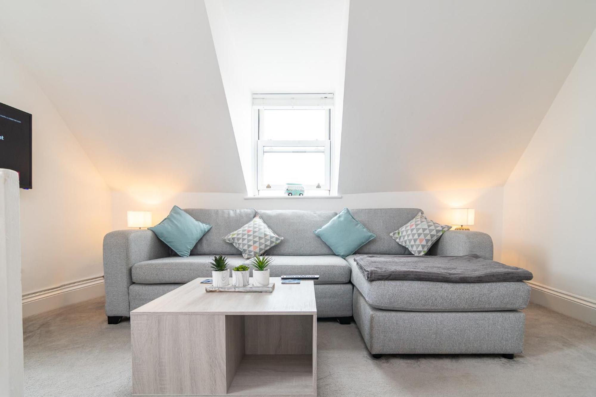 Light Airy 3 Bed Town Cntr Flat 700M To The Beach Bournemouth Eksteriør bilde