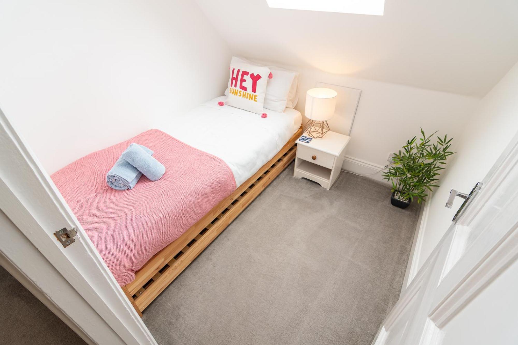Light Airy 3 Bed Town Cntr Flat 700M To The Beach Bournemouth Eksteriør bilde
