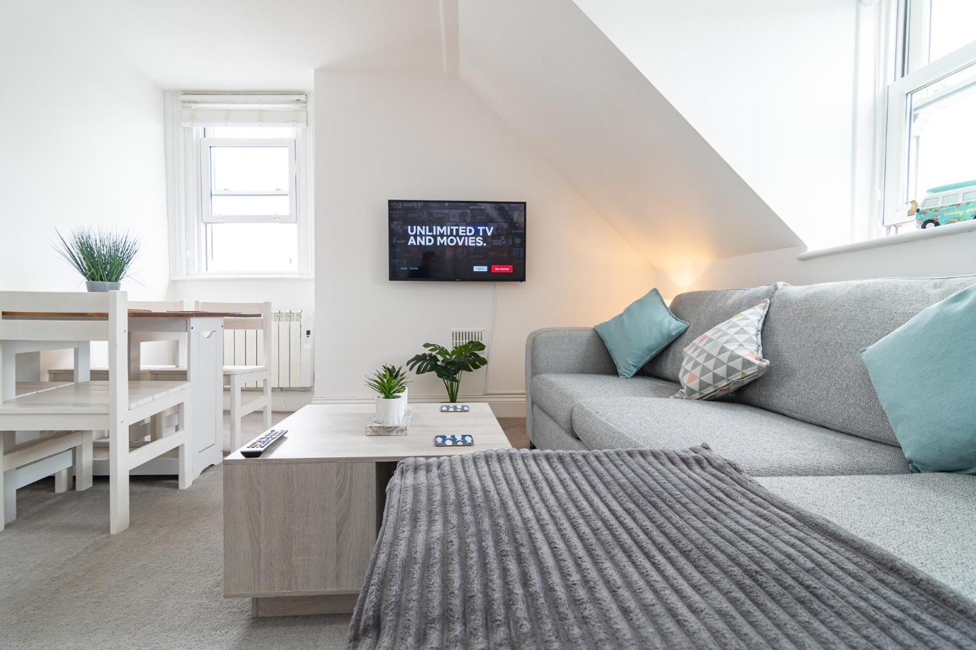 Light Airy 3 Bed Town Cntr Flat 700M To The Beach Bournemouth Eksteriør bilde